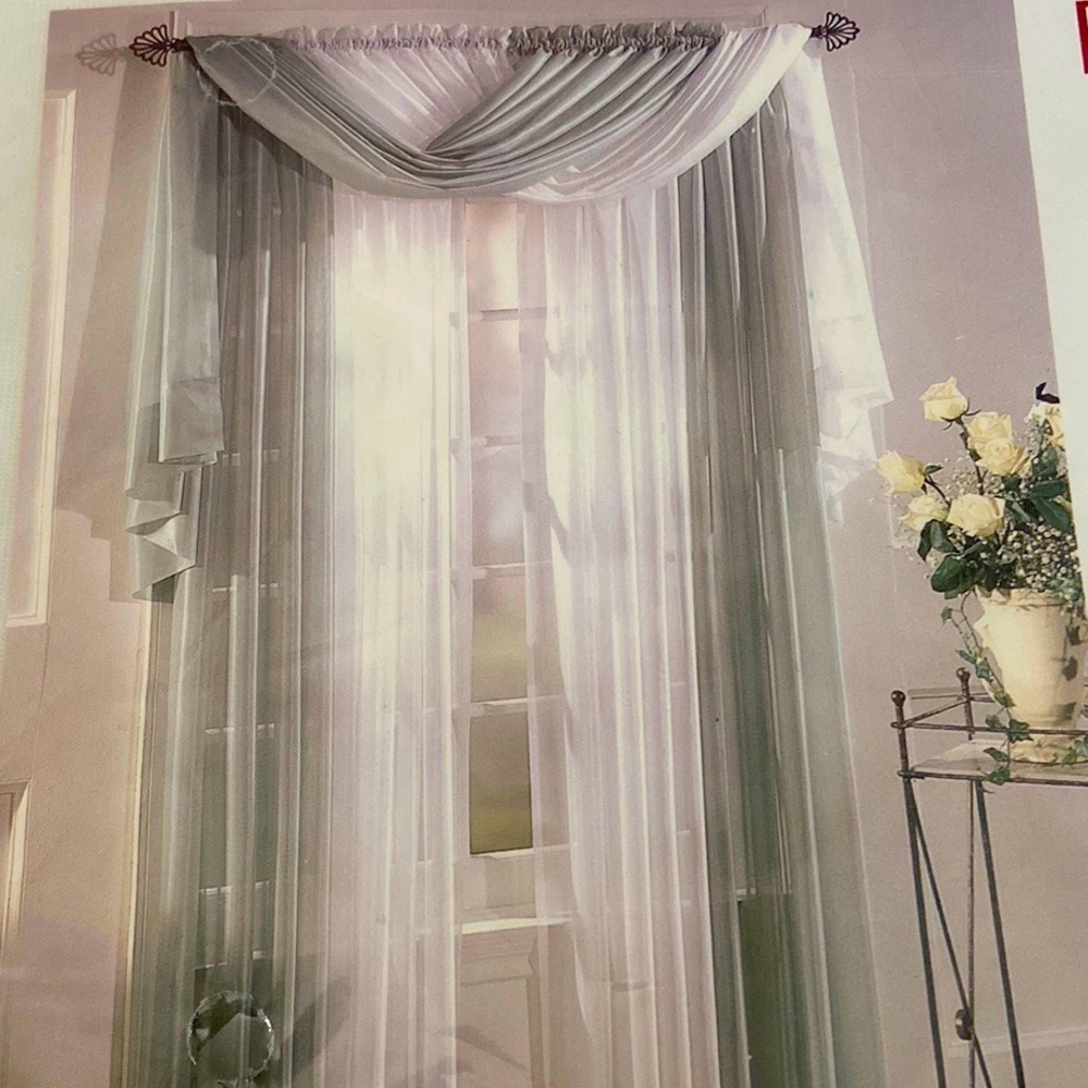 NWT Beacon Looms Sheer Curtains. Each package contains one new panel.